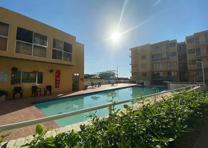 The Refuge#1 Lovely 2 Br-Apt Pool & Good Vibes