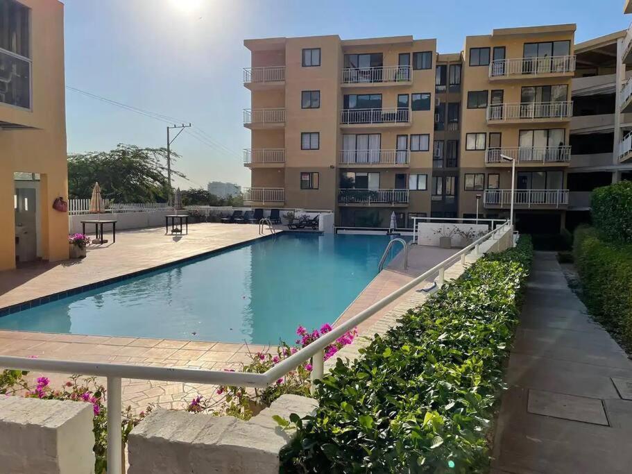 The Refuge#1 Lovely 2 Br-apt Pool & Good Vibes